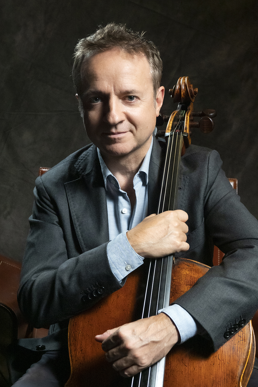 Marc Coppey performs Dutilleux