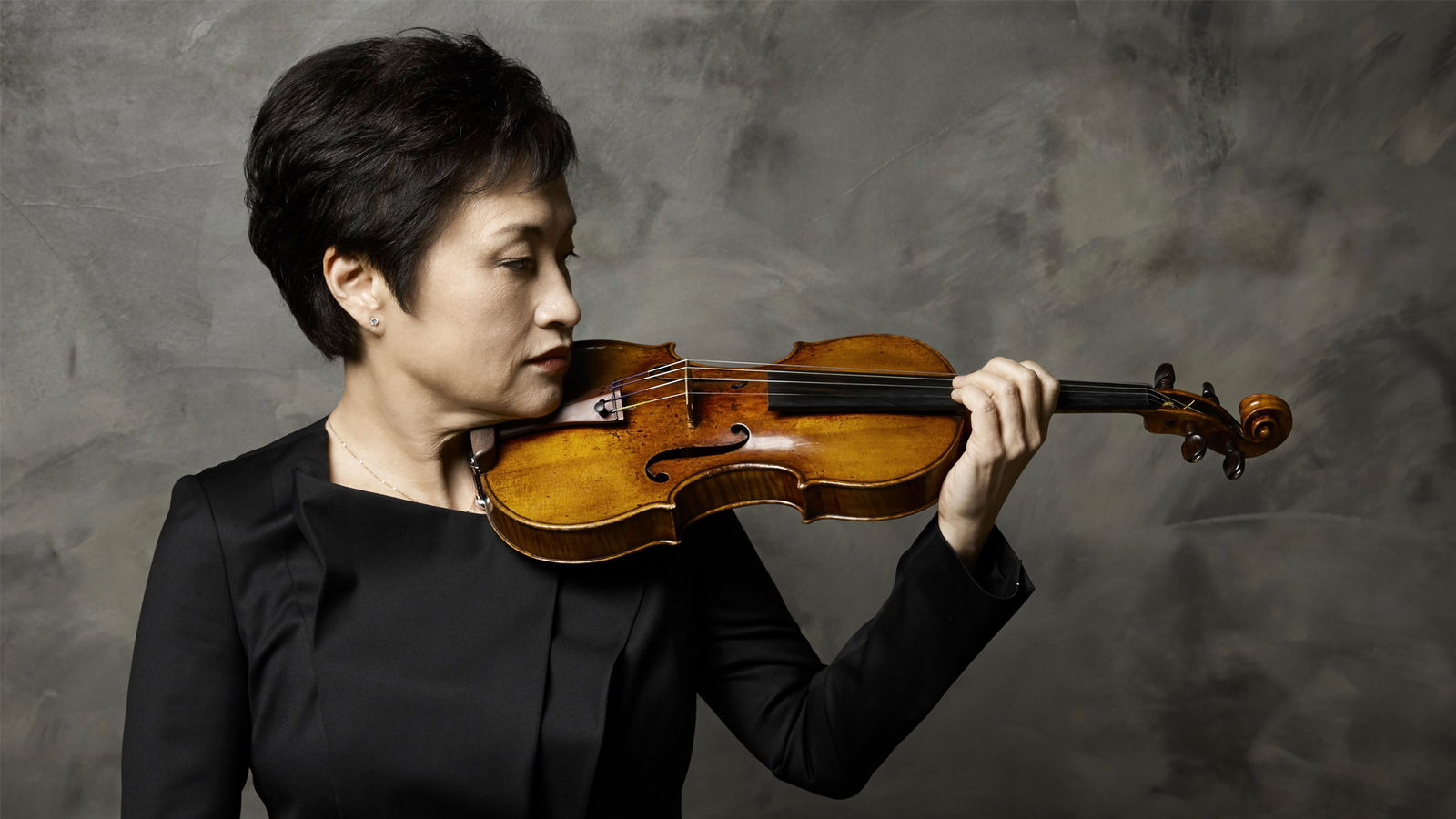 Kyung Wha Chung: The Legend Returns